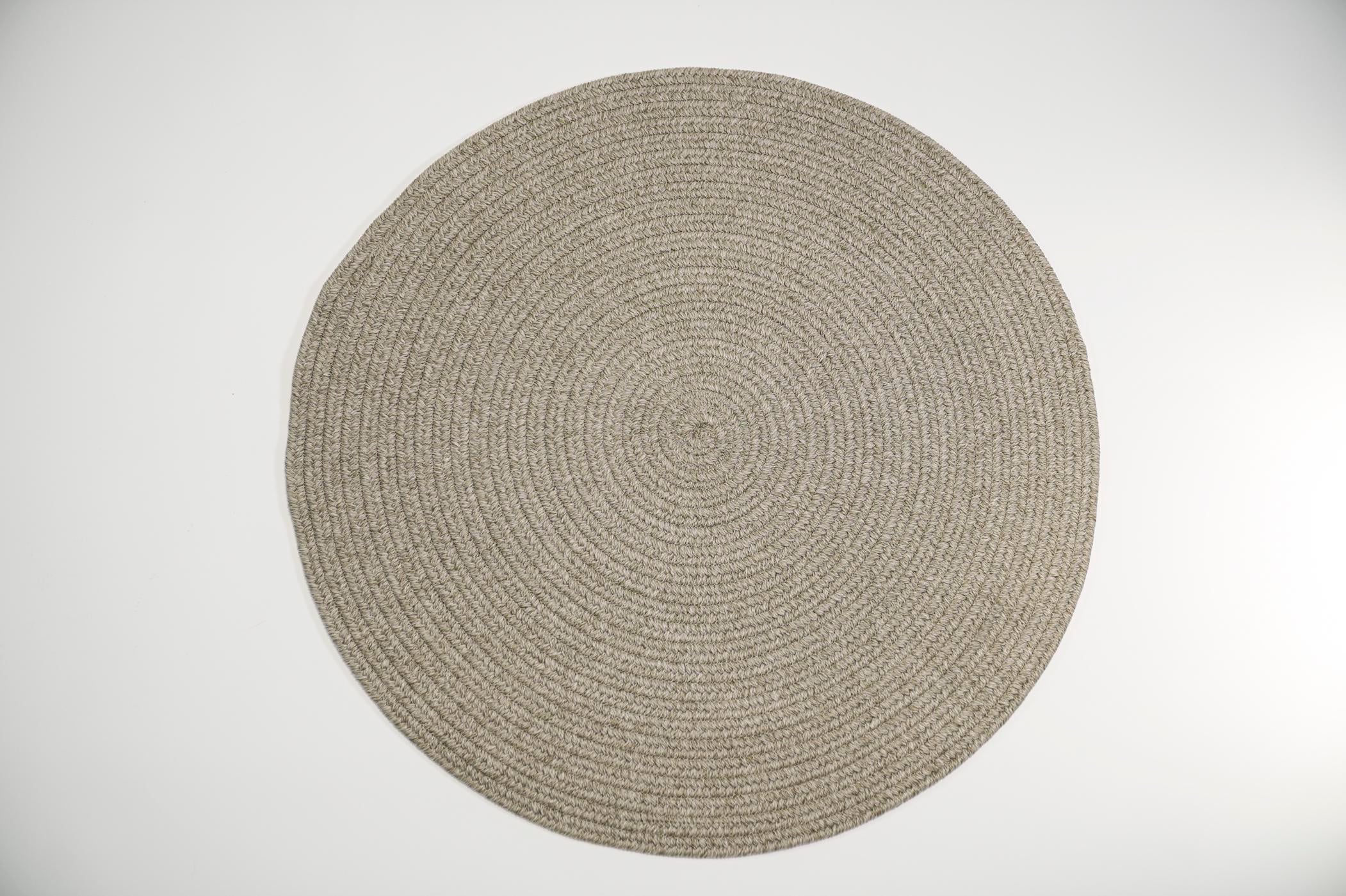ROUND